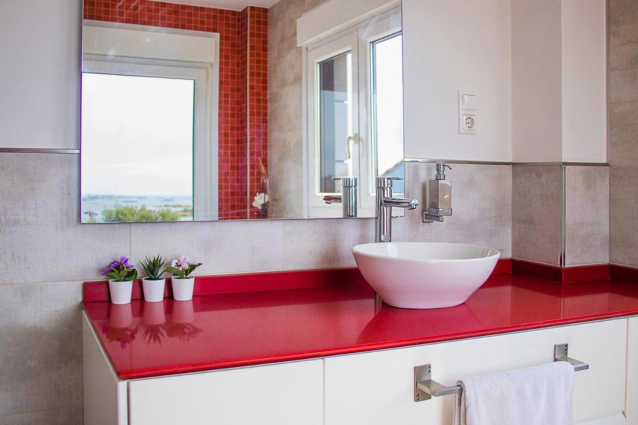 イスラ・デ・アローサ Casa Feitina: Vistas Al Mar, Moderna Y Funcionalヴィラ エクステリア 写真